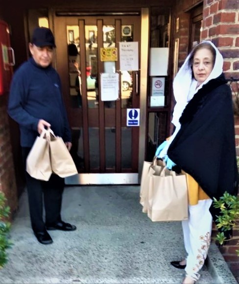 Ashi delivering food 2020